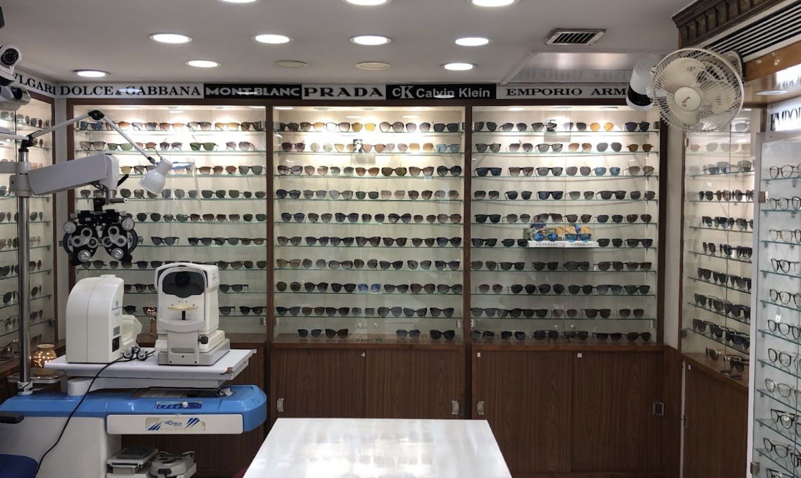 Eyewear displays inside Khanna Vision store